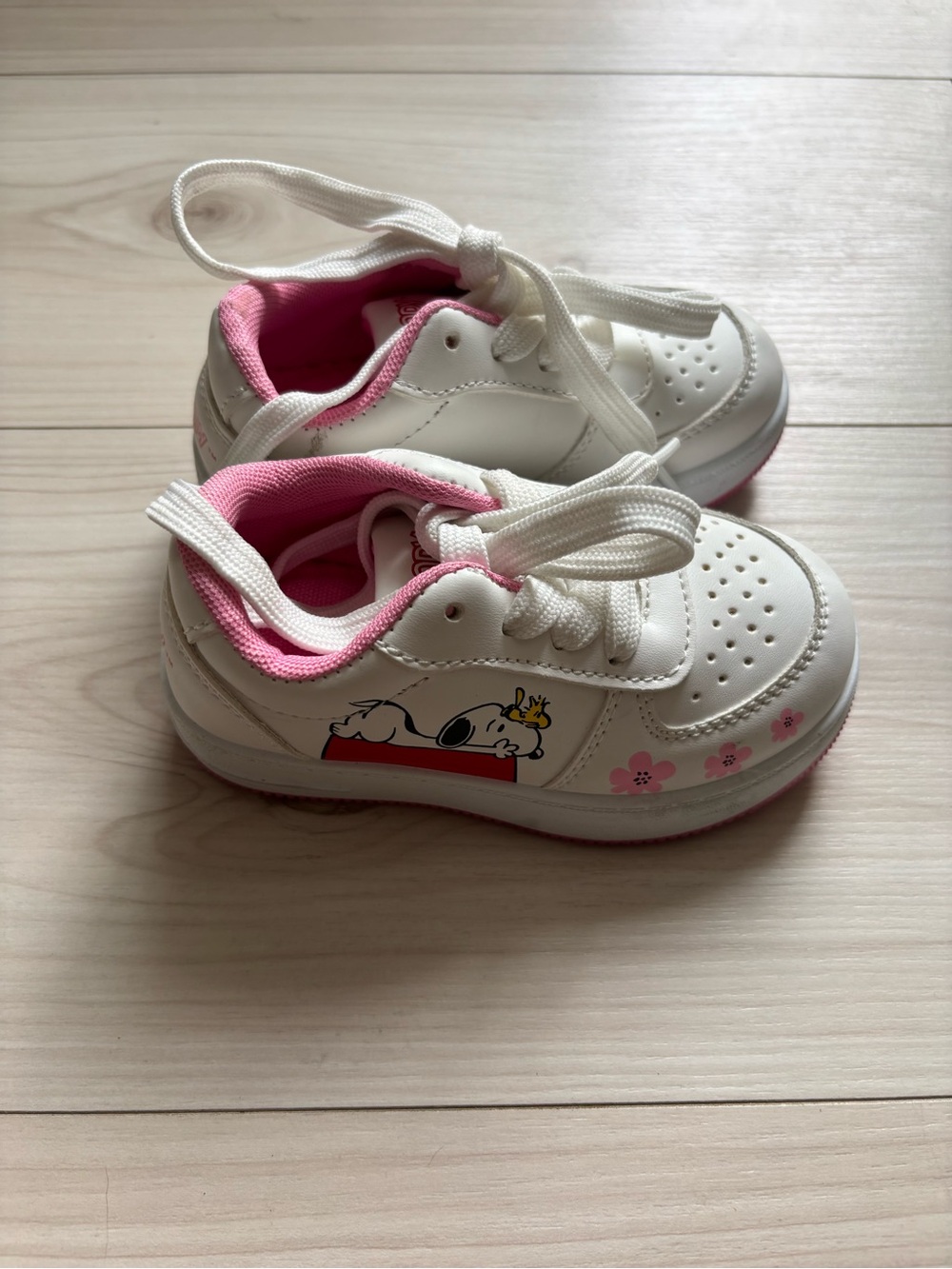 Baby White and Pink Snoopy Character Sneakers size 7